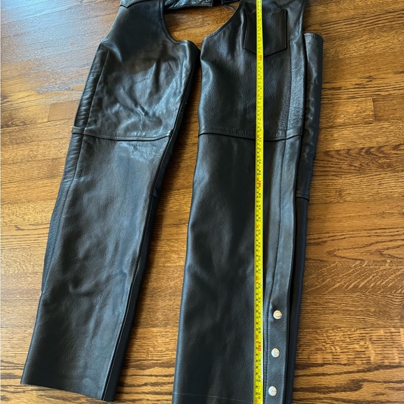 Harley Davidson Style Leather Riding Chaps in EUC Men’s Med or Women’s Large/XL - Picture 3 of 5